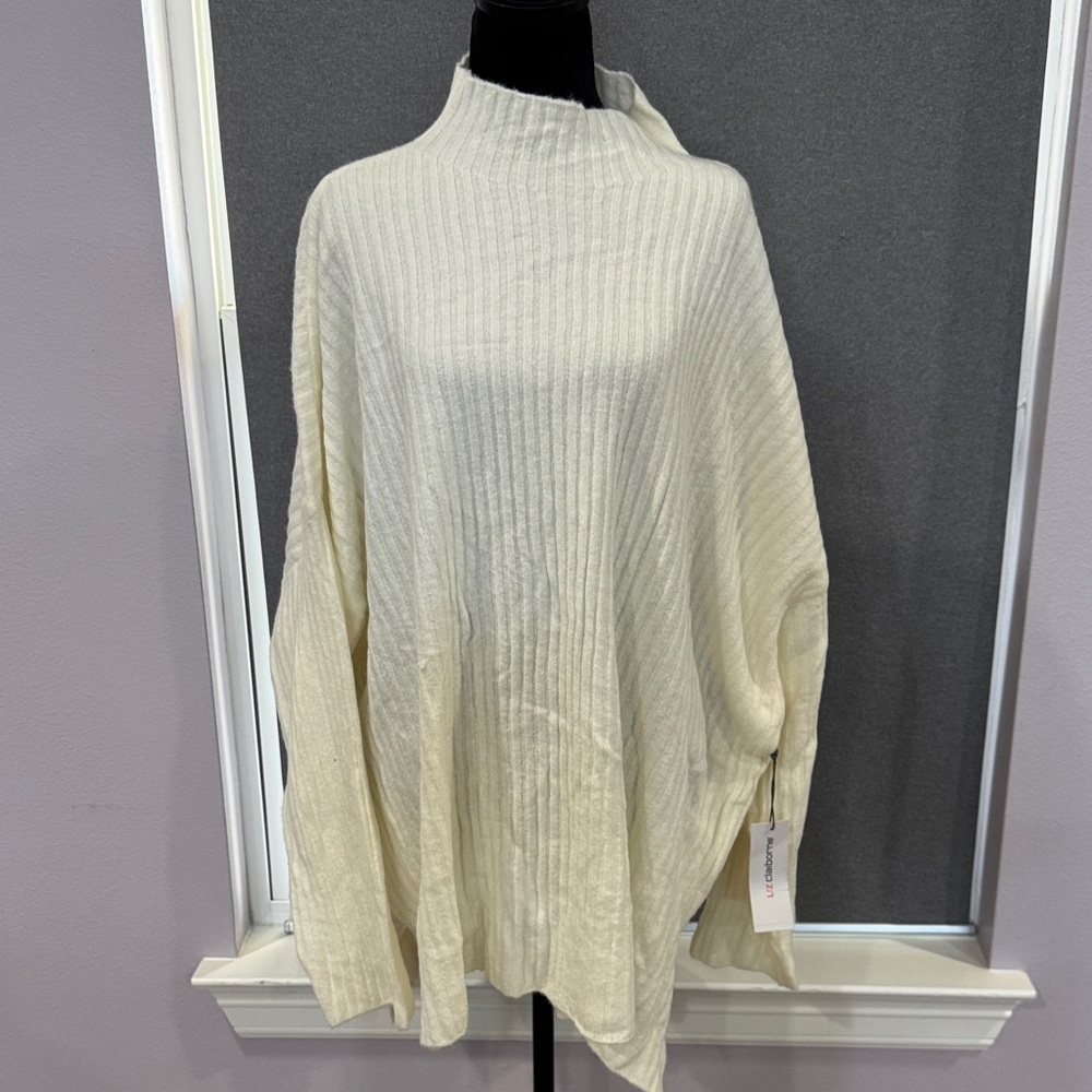 Liz Claiborne Cream Women's Poncho Sweater